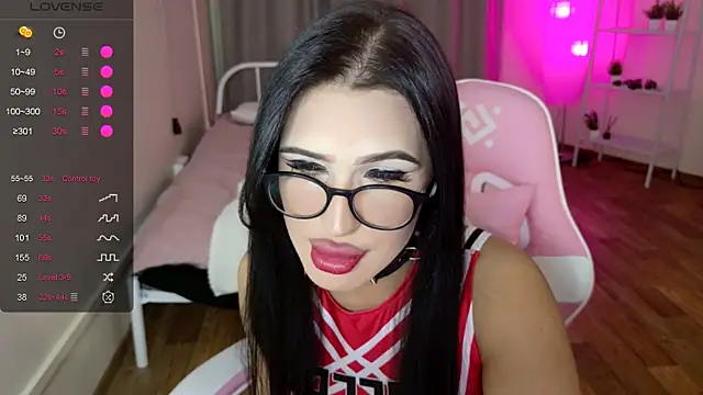ShayLisse online show from 11.05.25