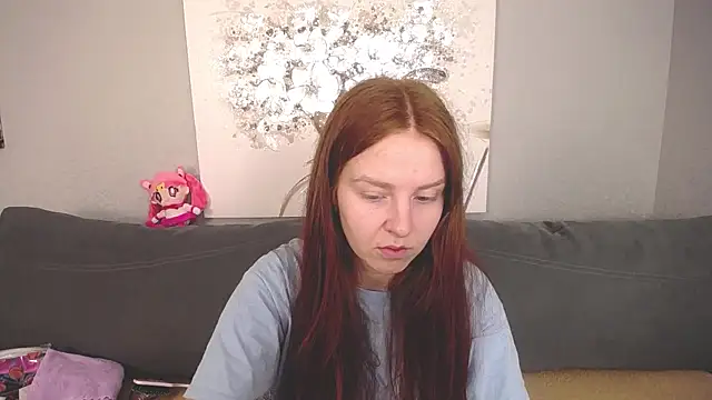 Snapshot of Evarey_ chatting on 10.09.25 Evarey  online show from 10.09.25