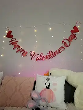 Evarey  online show from 02.08.26