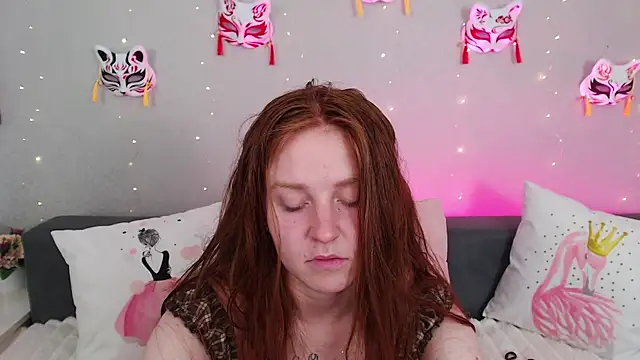 Evarey  online show from 06.25.26