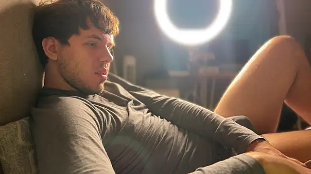 mynameischris online show from 11.04.25