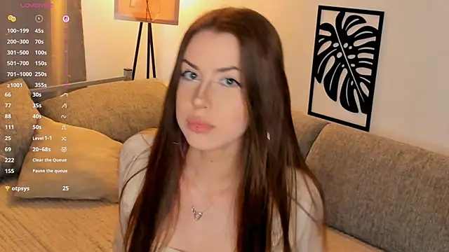 Snapshot of BlissShade chatting on 10.18.25 BlissShade online show from 10.18.25