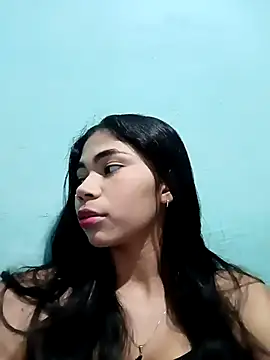 Snapshot of Ammyy_Wood_ chatting on 10.21.25 Ammyy Wood  online show from 10.21.25