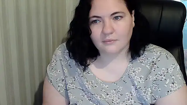 Snapshot of XLisaBlueXs_ chatting on 10.06.25 XLisaBlueXs  online show from 10.06.25