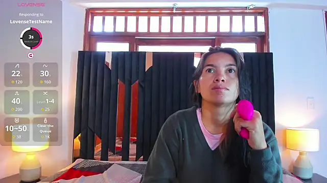 Sofy and Mia online show from 11.03.25