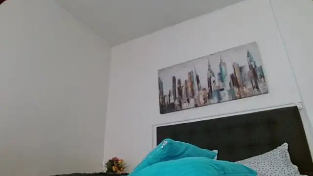 andresnoir  online show from 12.21.25