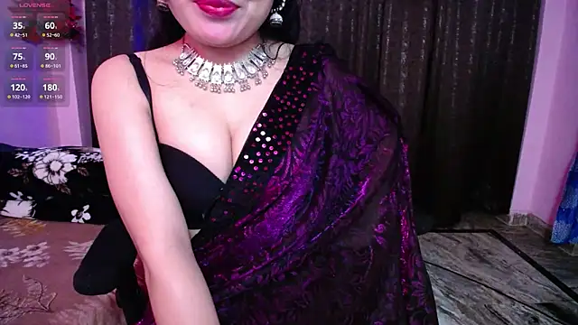 Hot Hazel online show from 02.05.26