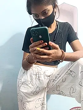 Snapshot of Payal_G chatting on 10.13.25 Payal G online show from 10.13.25