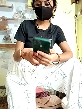 Snapshot of Payal_G chatting on 10.20.25 Payal G online show from 10.20.25