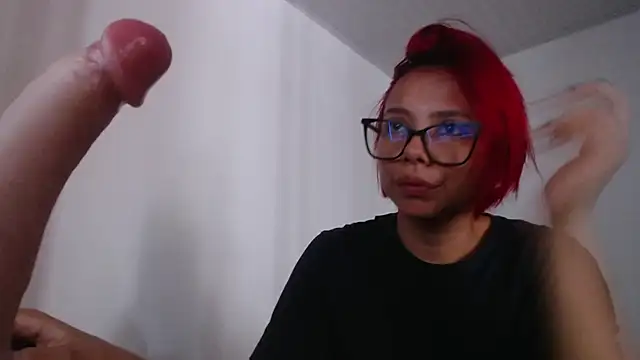 Snapshot of firer-red69 chatting on 10.15.25 firer-red69 online show from 10.15.25