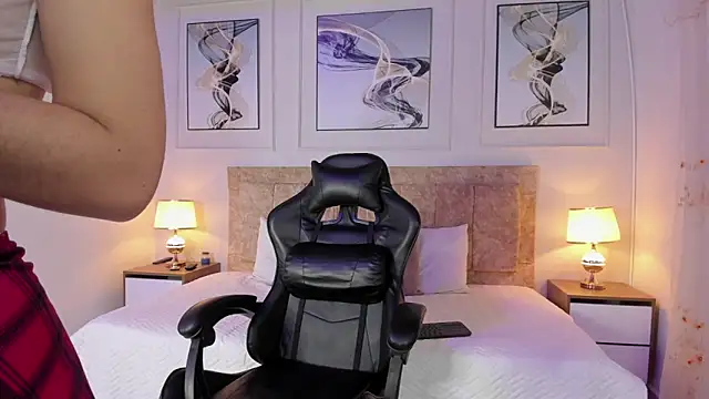 celeste collins  online show from 12.03.25