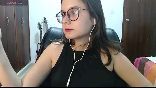 CarlaLorez online show from 04.03.26