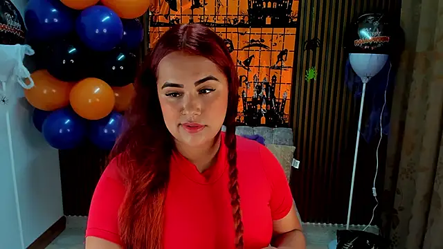Lyla 19 online show from 10.23.25