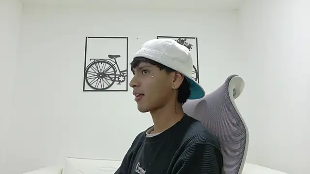 Snapshot of SEBAS_LOVER_ chatting on 10.14.25 SEBAS LOVER  online show from 10.14.25