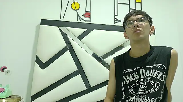 Snapshot of TWINK_JOSS chatting on 10.10.25 TWINK JOSS online show from 10.10.25