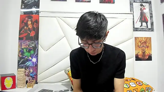 Snapshot of TWINK_JOSS chatting on 10.16.25 TWINK JOSS online show from 10.16.25