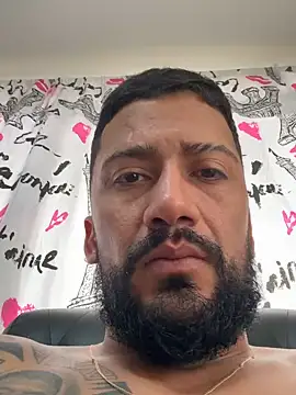 Snapshot of Santiago_hot19 chatting on 10.27.25 Santiago hot19 online show from 10.27.25