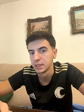 suarezz  online show from 10.11.25