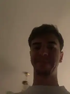 suarezz  online show from 10.20.25