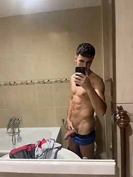 suarezz  online show from 10.28.25