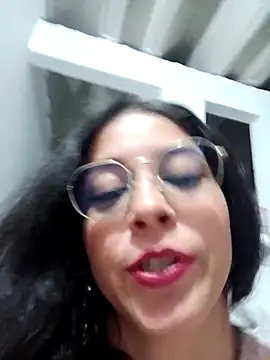 Snapshot of Eloisa_smith chatting on 10.10.25 Eloisa smith online show from 10.10.25