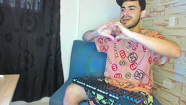 Master King Crazzy777 online show from 10.19.25