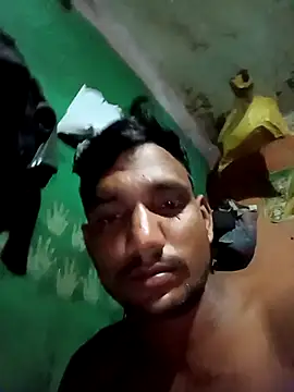 Snapshot of BiggerDickGuy chatting on 10.13.25 BiggerDickGuy online show from 10.13.25