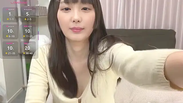 mai-chan  online show from 11.25.25