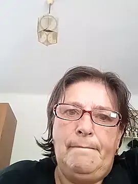 Snapshot of MilaCold5443 chatting on 10.24.25 MilaCold5443 online show from 10.24.25