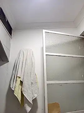 AbbyLewiis online show from 11.28.25