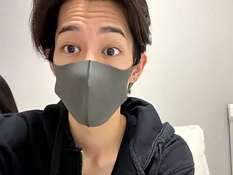 Snapshot of RAITO_ST chatting on 10.20.25 RAITO ST online show from 10.20.25