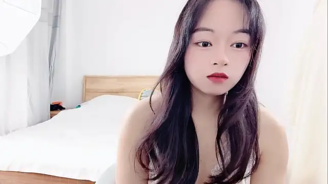 Snapshot of XX-XXBB chatting on 10.15.25 XX-XXBB online show from 10.15.25