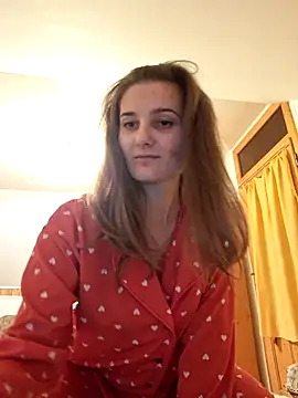 Snapshot of Nika_aa chatting on 10.08.25 Nika aa online show from 10.08.25