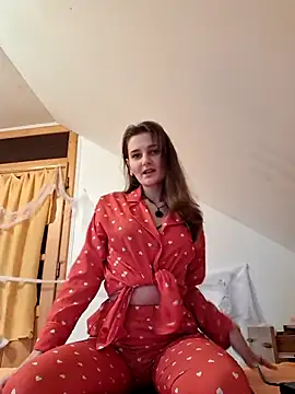 Snapshot of Nika_aa chatting on 10.28.25 Nika aa online show from 10.28.25