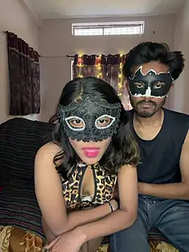 Snapshot of Lovebirdss chatting on 02.15.26 Lovebirdss online show from 02.15.26