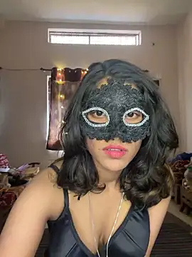 Snapshot of Lovebirdss chatting on 02.17.26 Lovebirdss online show from 02.17.26