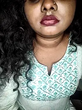 Snapshot of World_Top_Girl chatting on 11.01.25 World Top Girl online show from 11.01.25