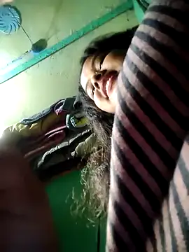 Snapshot of World_Top_Girl chatting on 11.14.25 World Top Girl online show from 11.14.25