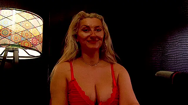 LeticiaReys online show from 02.18.26