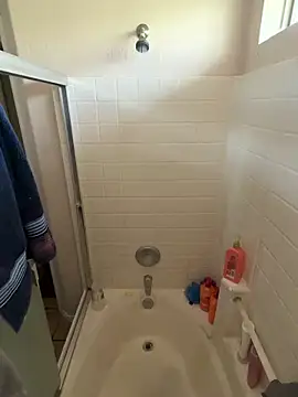 Snapshot of B1GLO chatting on 02.28.26 B1GLO online show from 02.28.26