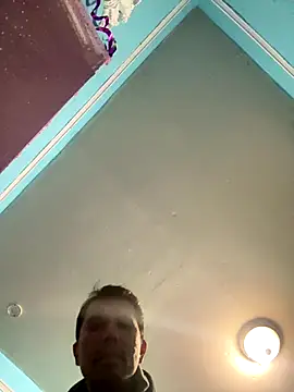 Snapshot of Steven-1989 chatting on 11.30.25 Steven-1989 online show from 11.30.25