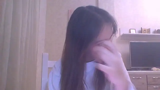 Snapshot of CeyaLier chatting on 10.11.25 CeyaLier online show from 10.11.25