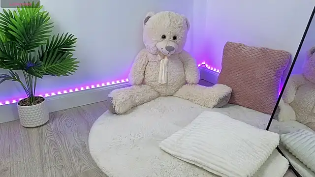 Snapshot of Alexaaa01_ chatting on 10.30.25 Alexaaa01 online show from 10.30.25