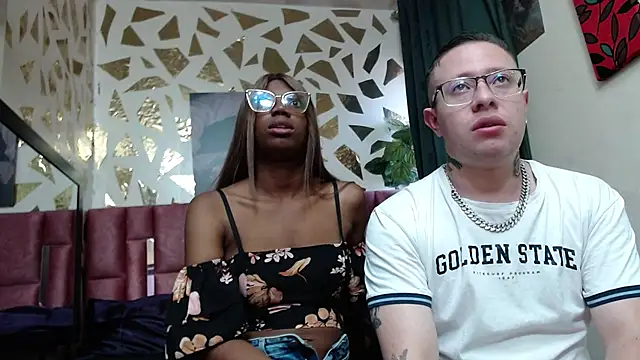 Snapshot of ashanti-and-alejo chatting on 10.18.25 ashanti-and-alejo online show from 10.18.25
