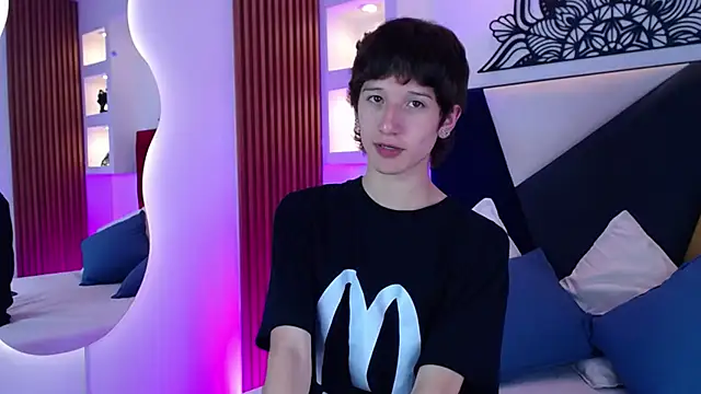 Emo Boy  online show from 02.18.26