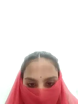 Snapshot of RAYI_Queen_15 chatting on 11.29.25 RAYI Queen 15 online show from 11.29.25