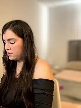 Isabella LaRue online show from 01.09.26