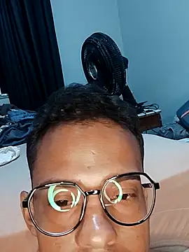 Snapshot of biell_lima chatting on 10.26.25 biell lima online show from 10.26.25