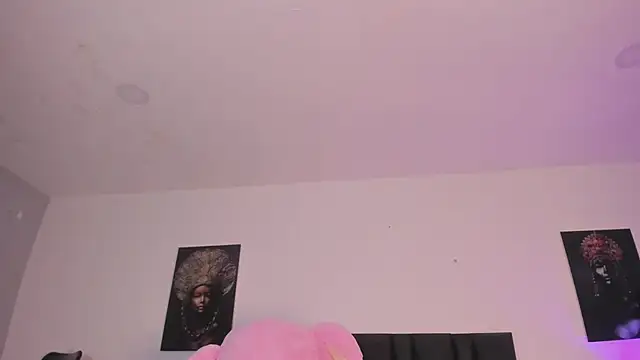 SaradaParker online show from 04.07.26