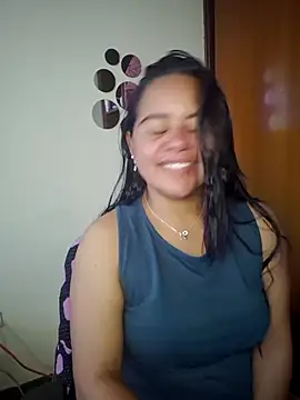 Snapshot of Miss__kendra_ chatting on 10.19.25 Miss  kendra  online show from 10.19.25